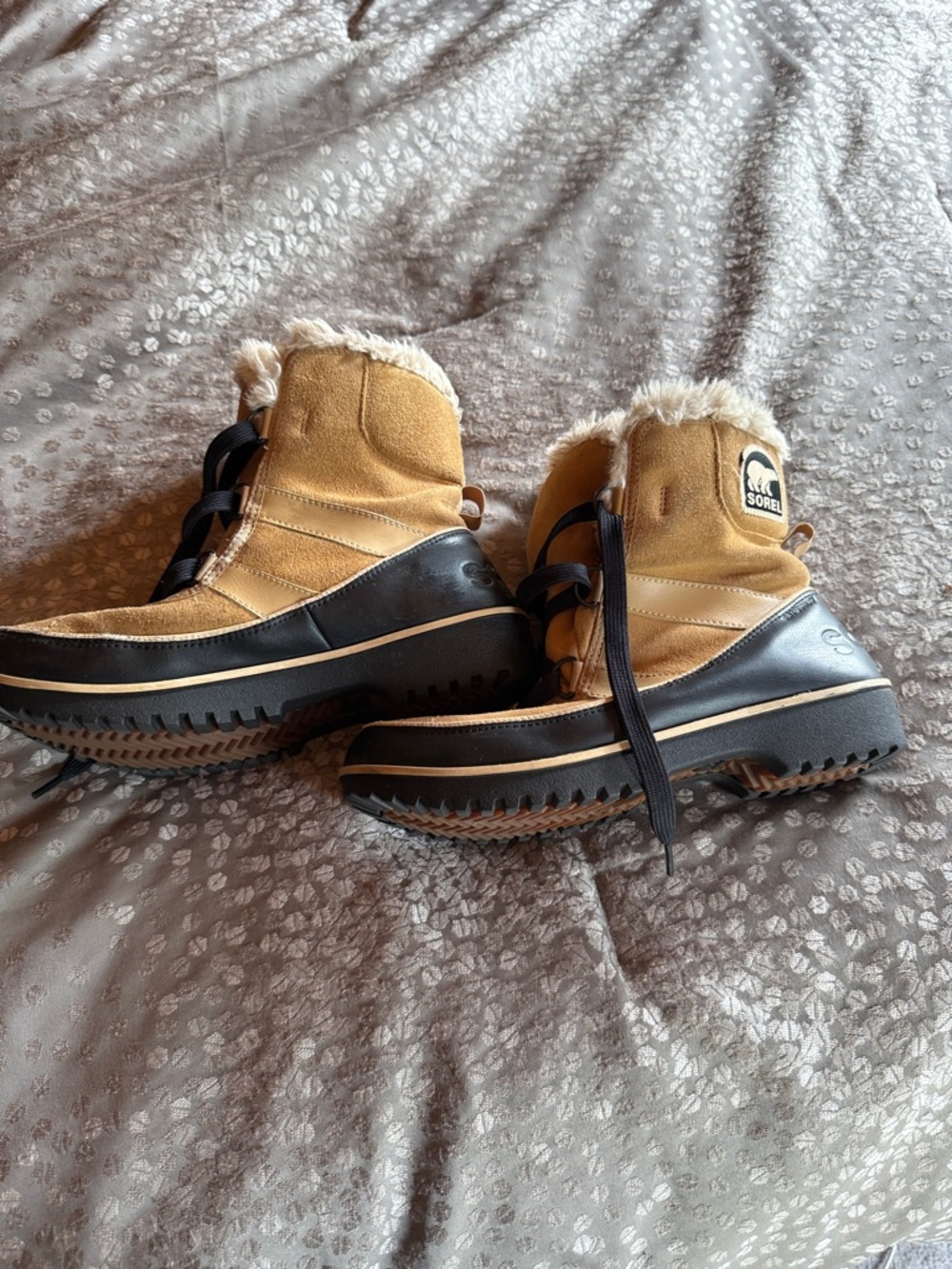 Sorel Tan and Black Faux-Fur Lace-Up Winter Boots